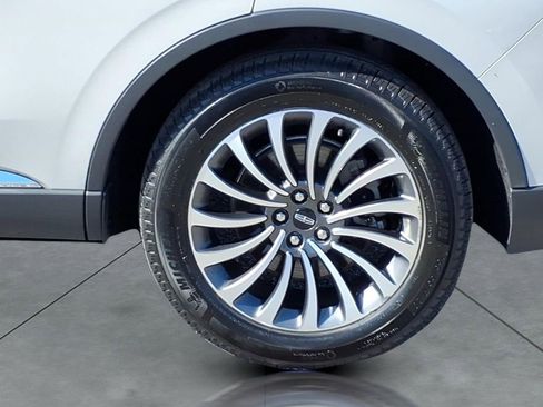 Certified 2023 Lincoln Aviator Reserve w/ Elements Package Plus RWD image 4
