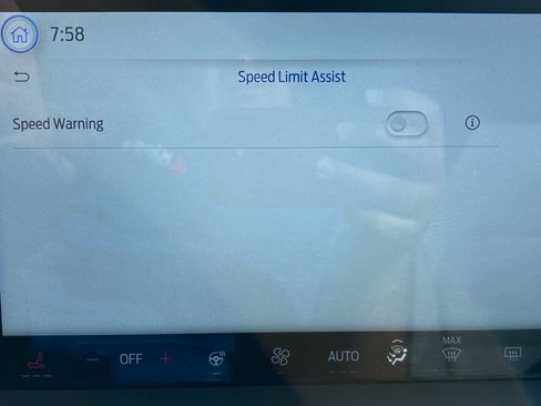 Used 2024 Ford Escape SE FWD image 35