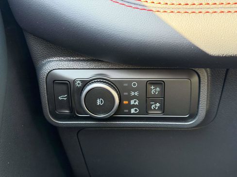 New 2026 Ford Explorer ST-Line image 18