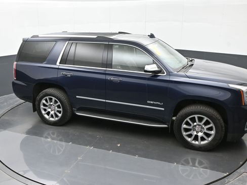 Used 2020 GMC Yukon Denali w/ Open Road Package AWD/4WD image 32