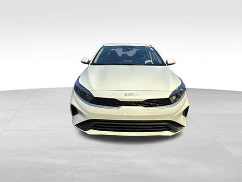 Used 2024 Kia Forte LXS image 5