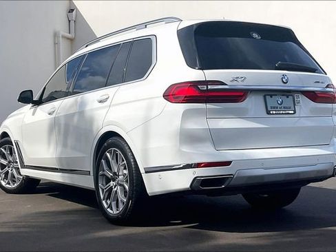 Used 2022 BMW X7 xDrive40i w/ Premium Package image 10