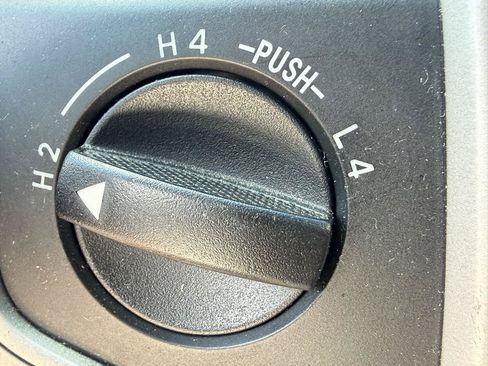 Used 2005 Toyota Tacoma 4x4 Access Cab image 18