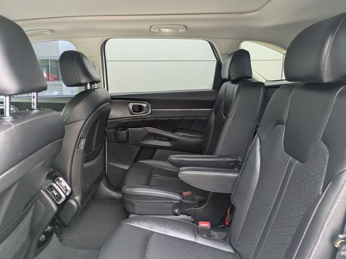 Used 2022 Kia Sorento SX FWD image 15
