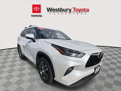Certified 2022 Toyota Highlander XLE