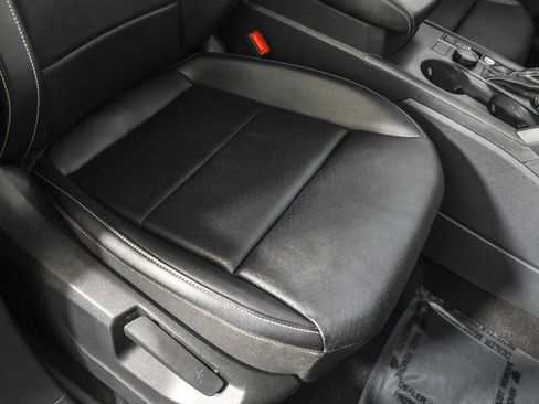 Used 2022 Volkswagen Atlas SE image 46