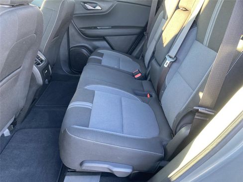 Used 2023 Chevrolet Blazer LT image 28