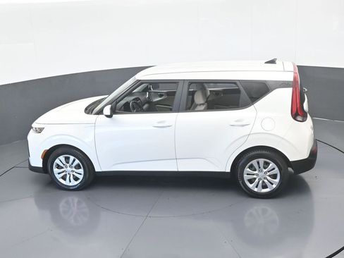 Used 2021 Kia Soul LX image 42