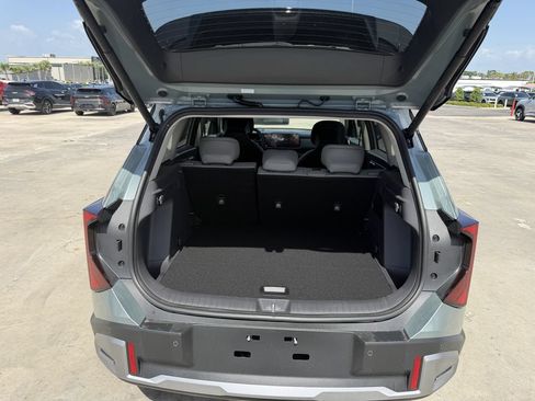 New 2027 Kia Seltos EX FWD image 13