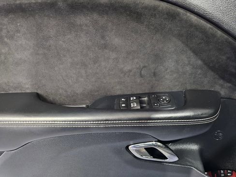 Used 2016 Dodge Challenger SRT Hellcat RWD image 10