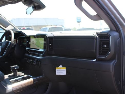 New 2026 Chevrolet Silverado 1500 LT Trail Boss w/ Convenience Package II AWD/4WD image 32