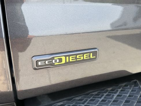 Used 2023 Jeep Gladiator Sport AWD/4WD image 19