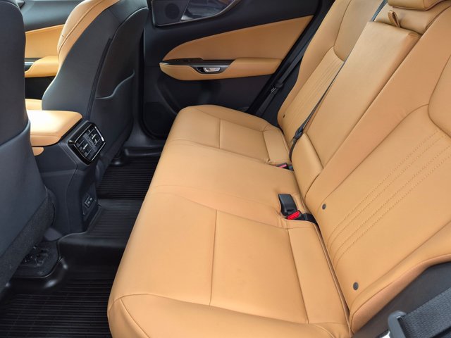 Certified 2023 Lexus NX 250 FWD w/ Towing Package (2000 Lbs) image 10