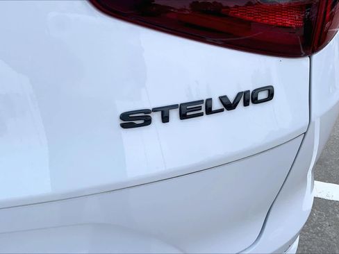 Used 2021 Alfa Romeo Stelvio Ti w/ Nero Edizione image 9