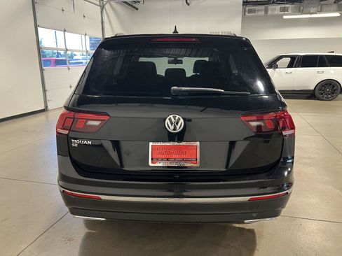 Used 2021 Volkswagen Tiguan SE FWD image 4
