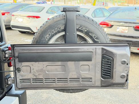 Used 2014 Jeep Wrangler Sahara w/ Connectivity Group image 30