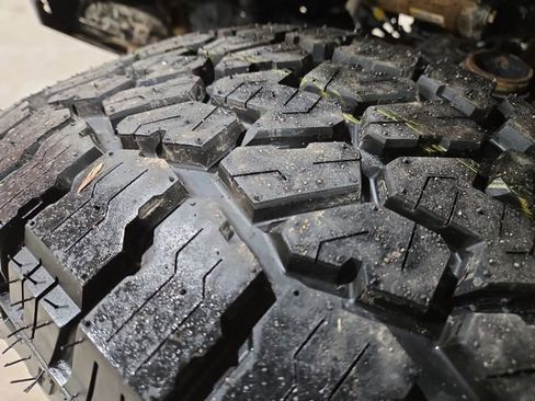 Used 2015 Jeep Wrangler Unlimited Sahara w/ Connectivity Group image 6