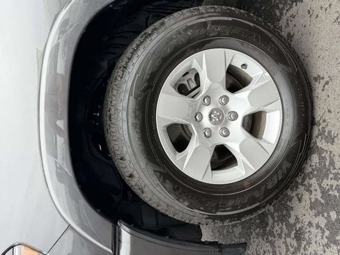 Used 2025 RAM 1500 Big Horn AWD/4WD image 13