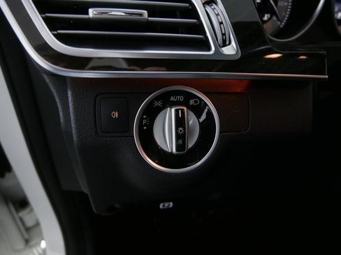 Used 2014 Mercedes-Benz E 350 E 350 image 17