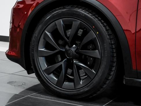 Used 2023 Tesla Model X image 65