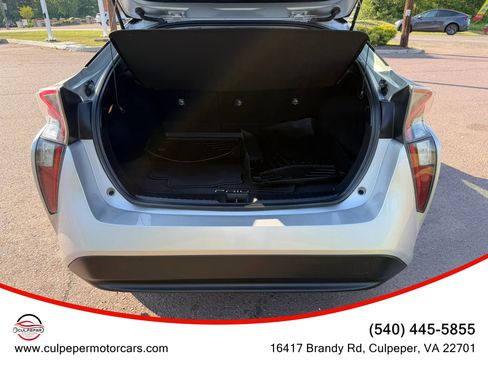 Used 2016 Toyota Prius Two FWD image 11