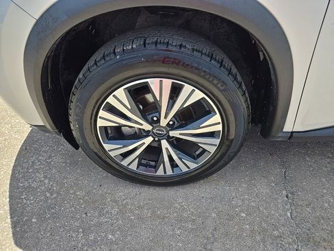 Used 2023 Nissan Rogue SV AWD/4WD image 24