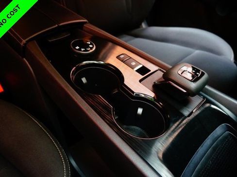 Used 2023 Nissan Rogue S image 51