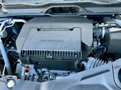 Certified 2023 Honda Pilot Touring image 7