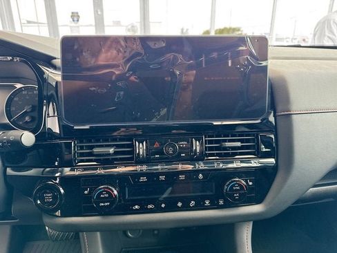 New 2026 Nissan Pathfinder Rock Creek w/ Rock Creek Premium Package AWD/4WD image 13
