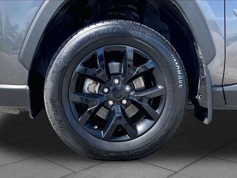 Used 2023 Toyota RAV4 LE FWD image 11