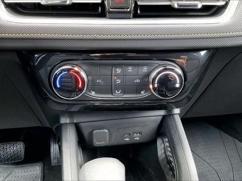 Used 2024 Chevrolet TrailBlazer ACTIV w/ Driver Confidence Package AWD/4WD image 32