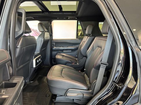 Used 2022 Ford Expedition Limited AWD/4WD image 40