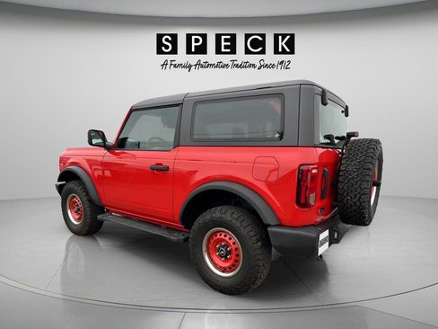 Certified 2022 Ford Bronco 2-Door AWD/4WD image 2