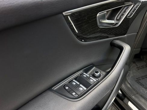 Used 2022 Audi Q7 3.0T Premium Plus image 12