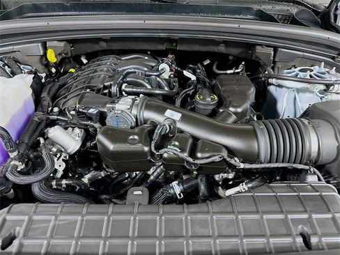 New 2025 Jeep Grand Cherokee Limited w/ Luxury Tech Group II image 18