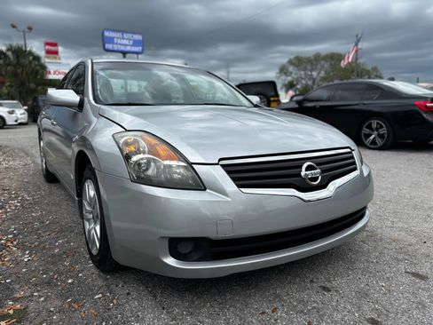 Used 2009 Nissan Altima 2.5 S FWD image 4