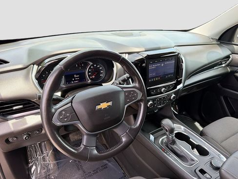 Used 2021 Chevrolet Traverse LT AWD/4WD image 9
