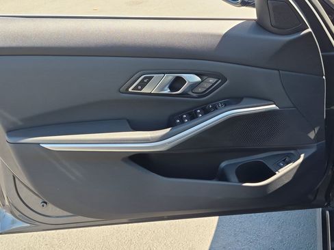 Used 2019 BMW 330i Sedan w/ Convenience Package RWD image 14