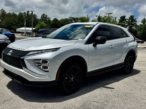 Used 2025 Mitsubishi Eclipse Cross LE AWD/4WD image 3