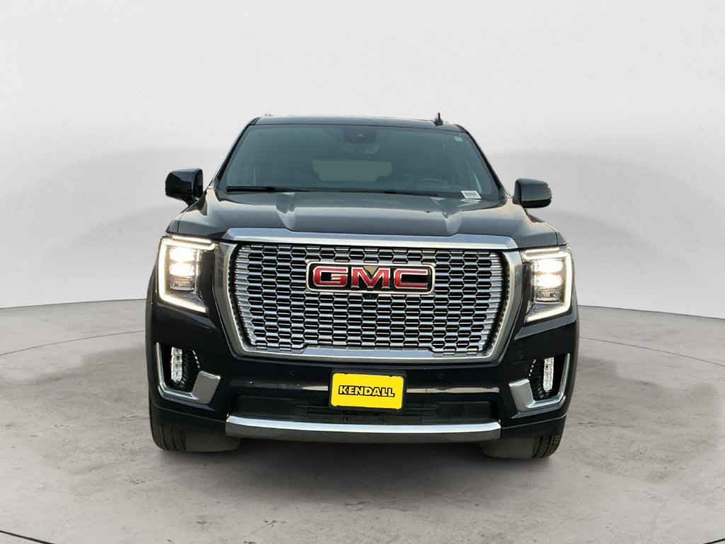Certified 2024 GMC Yukon XL Denali w/ Advanced Technology Package AWD/4WD image 3