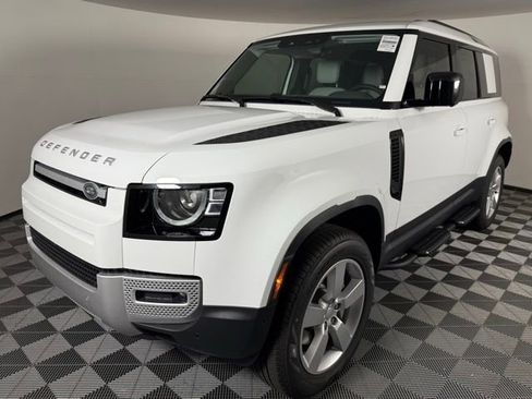 New 2025 Land Rover Defender 110 S image 2