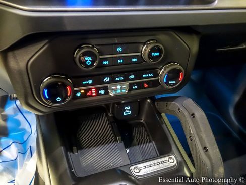 New 2025 Ford Bronco Badlands image 18