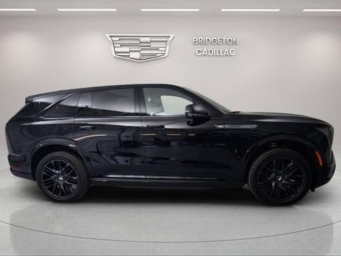 New 2025 Cadillac Escalade IQ Sport 2 w/ LPO, ONYX Package image 8