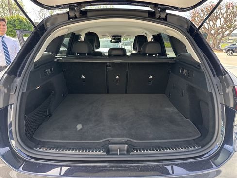 Used 2024 Mercedes-Benz GLC 300 image 16