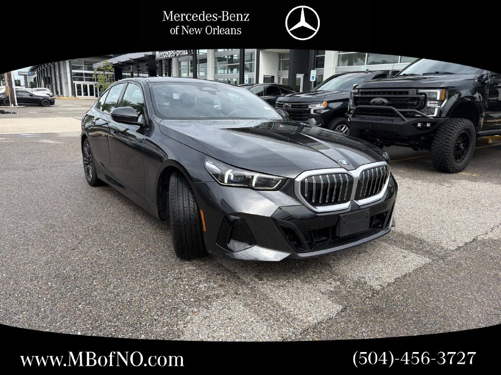 Used 2026 BMW 530i RWD image 1