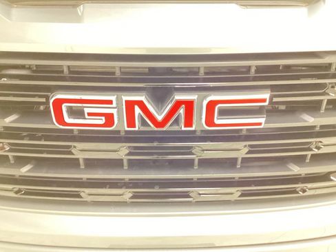 New 2026 GMC Sierra 1500 Elevation image 32