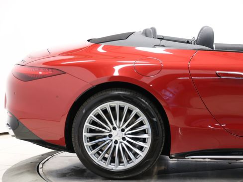 Used 2023 Mercedes-Benz SL 43 AMG w/ Driver Assistance Package image 61