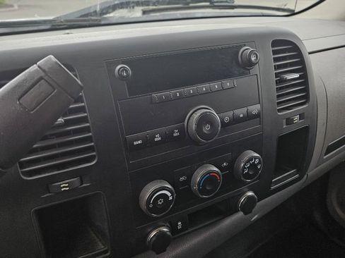 Used 2011 GMC Sierra 1500 W/T image 4