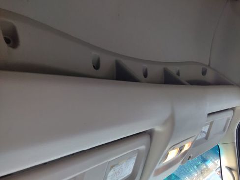 Used 2019 Nissan NV 2500 SV image 30