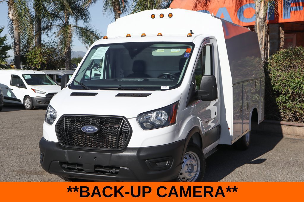 Used 2022 Ford Transit 350 DRW RWD image 4